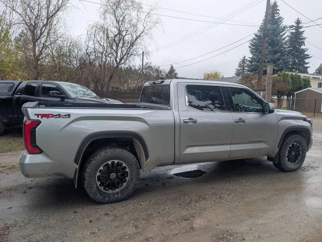 Toyota Tundra * 4x4 Crewmax Limited Long Bed * 2 КЛЮЧА * 360 , снимка 11 - Автомобили и джипове - 54208952