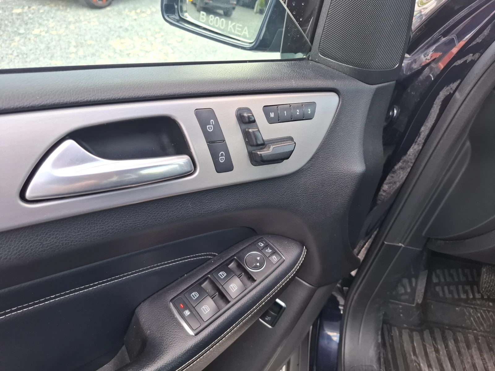 Mercedes-Benz ML 350, снимка 9 - Автомобили и джипове - 54338751