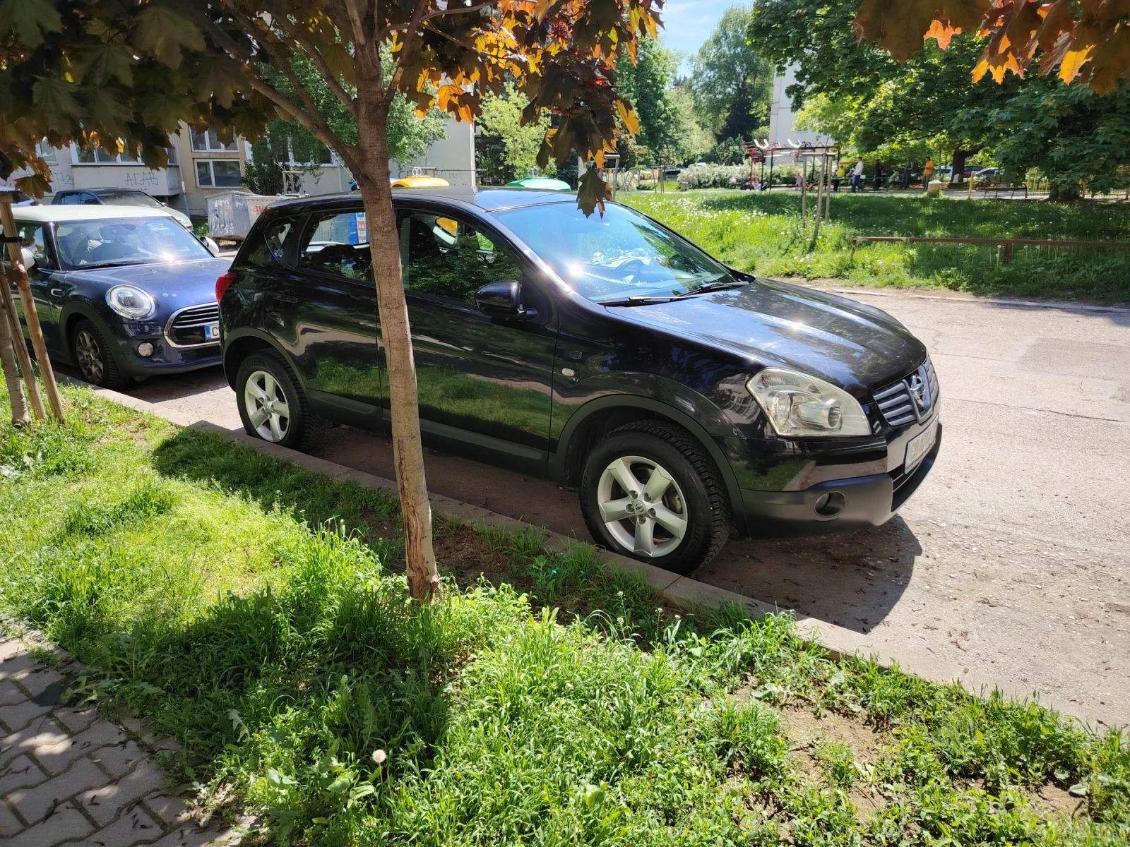 Nissan Qashqai, снимка 2 - Автомобили и джипове - 54490583