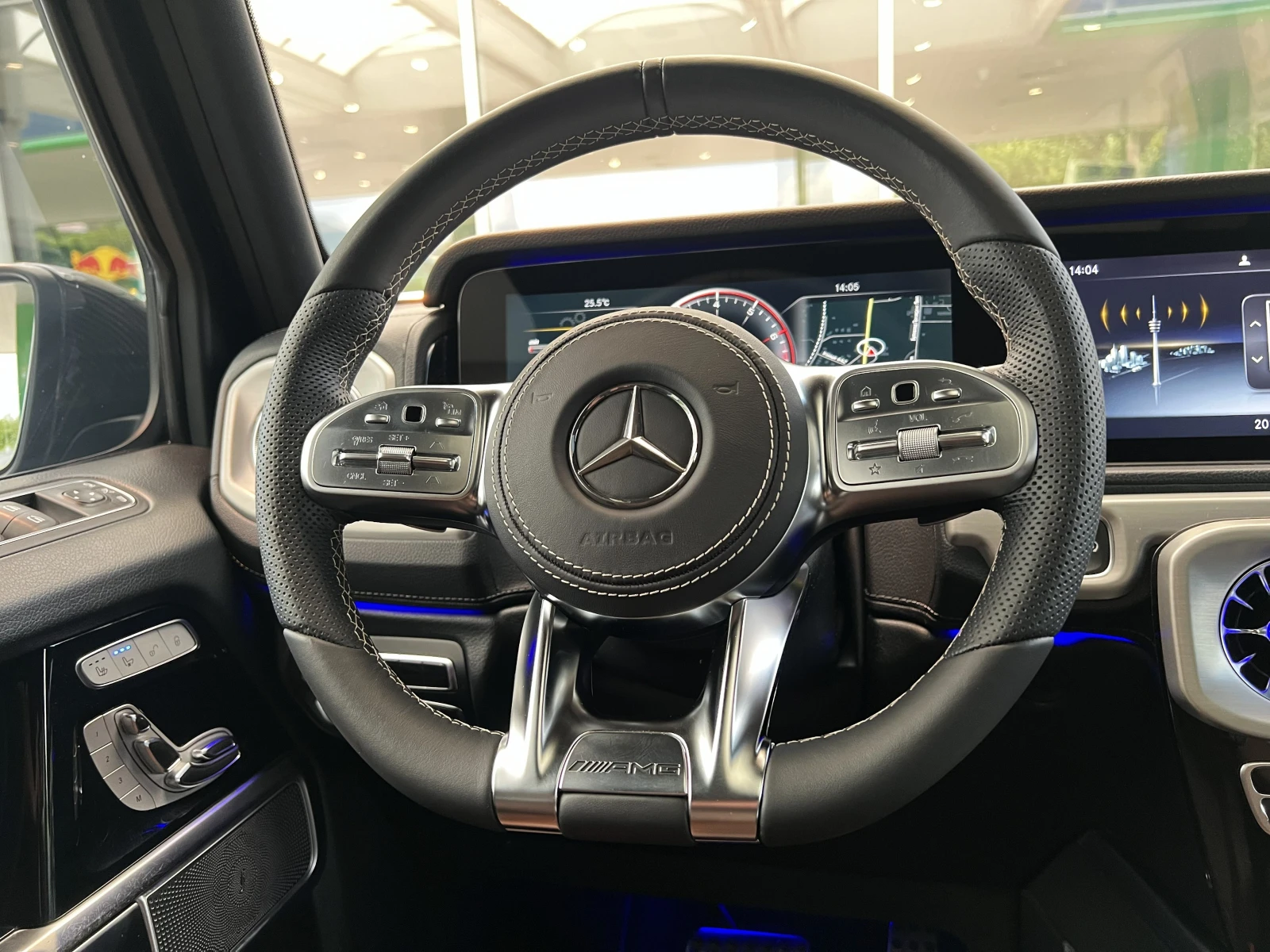 Mercedes-Benz G 500 / BRABUS 800 PACKAGE / CARBON / 360 / PANO / , снимка 11 - Автомобили и джипове - 54631944
