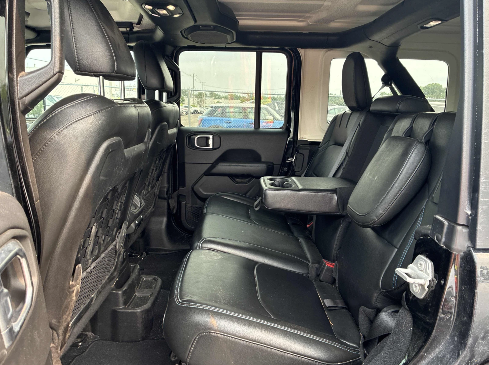 Jeep Wrangler 2022 Jeep Wrangler 4xe Unlimited Rubicon, снимка 10 - Автомобили и джипове - 55313884