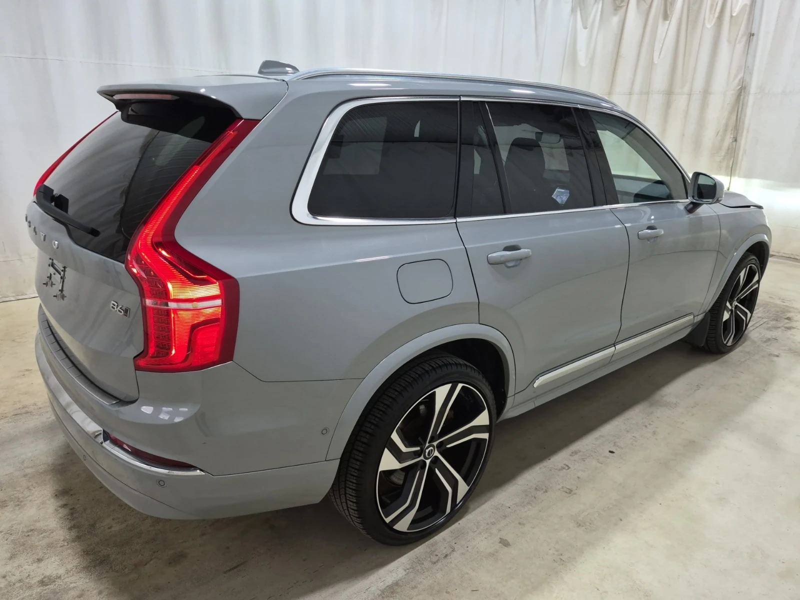 Volvo Xc90 * ULTIMATE BRIGHT THEME * CARFAX * , снимка 3 - Автомобили и джипове - 56120820