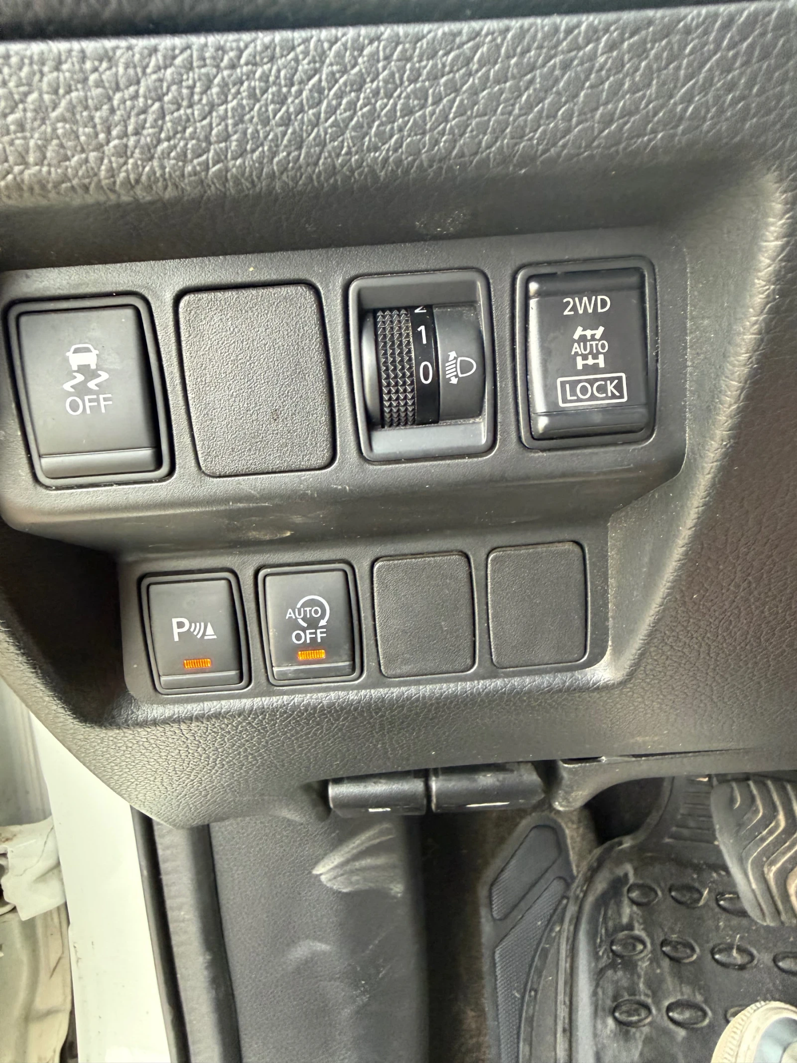 Nissan Qashqai, снимка 6 - Автомобили и джипове - 56154004