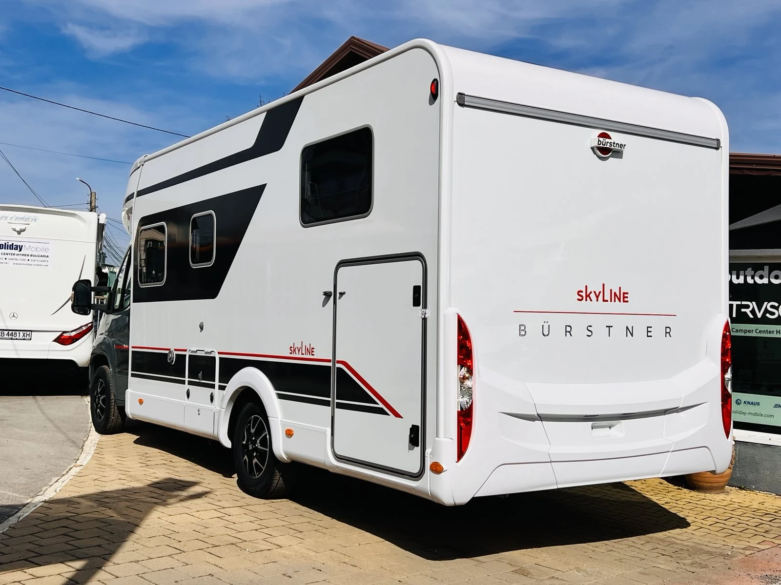Кемпер Burstner Lyseo Sky Line 726 G, снимка 5 - Каравани и кемпери - 53787766