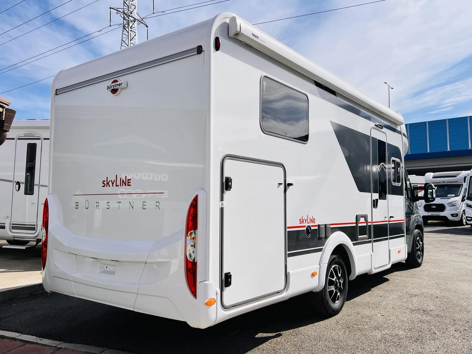 Кемпер Burstner Lyseo Sky Line 726 G, снимка 6 - Каравани и кемпери - 53787766