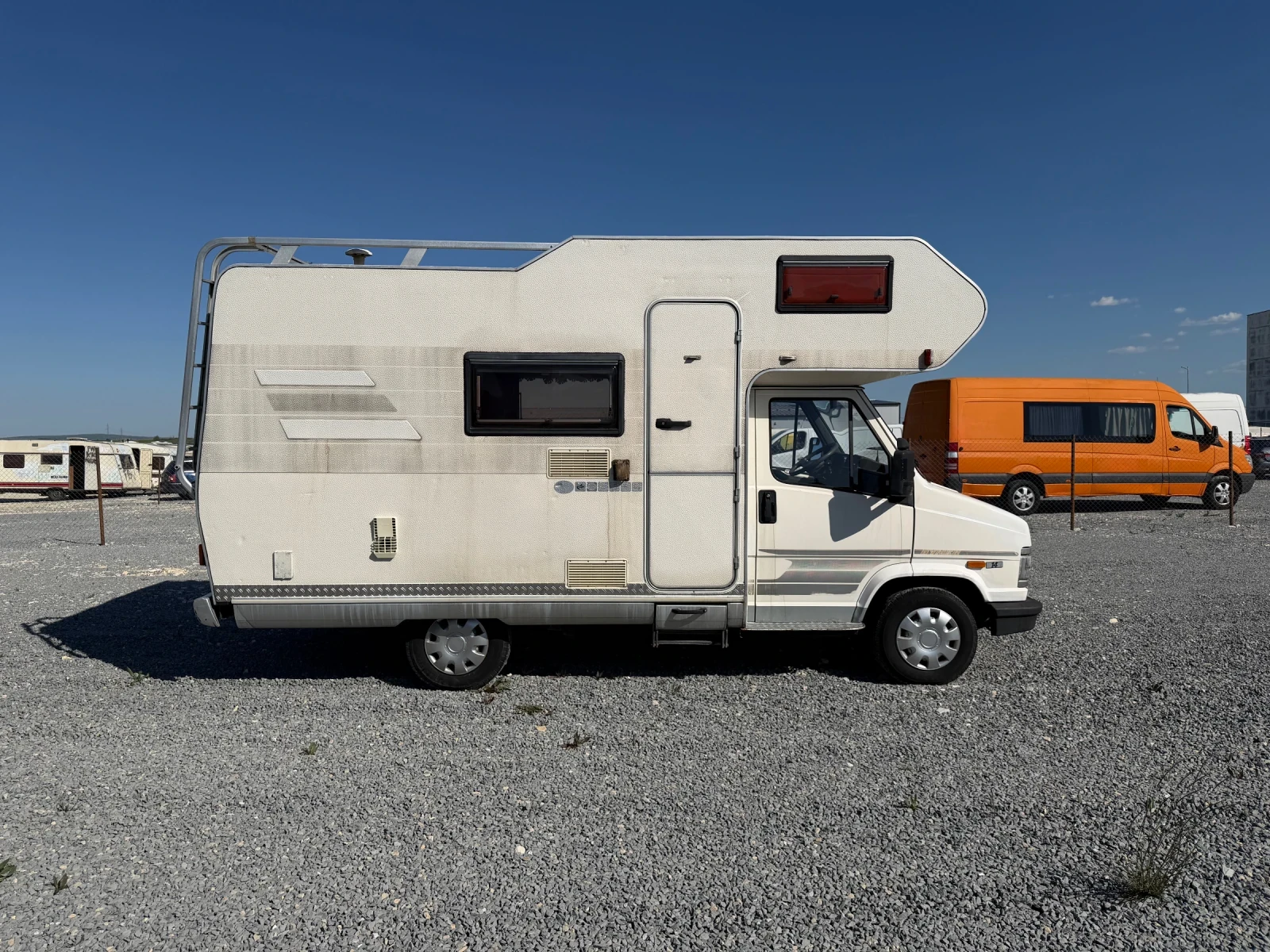 Кемпер HYMER / ERIBA, снимка 6 - Каравани и кемпери - 54428819