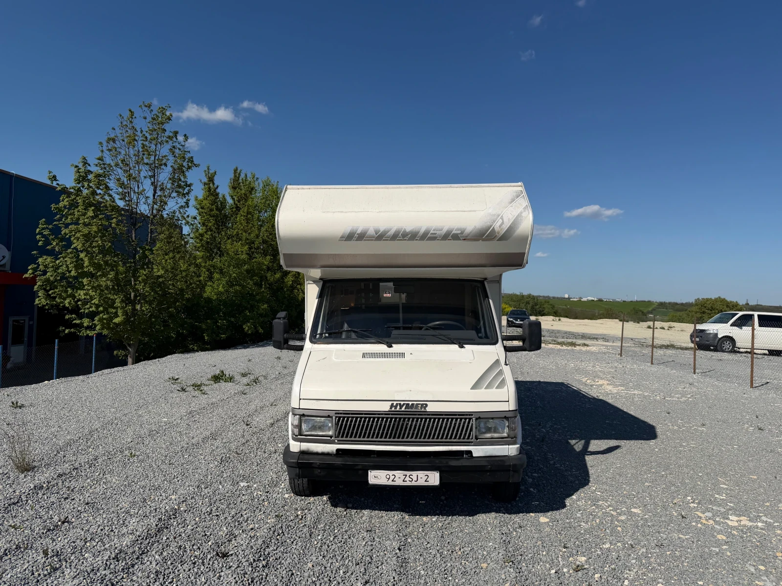 Кемпер HYMER / ERIBA, снимка 4 - Каравани и кемпери - 54428819