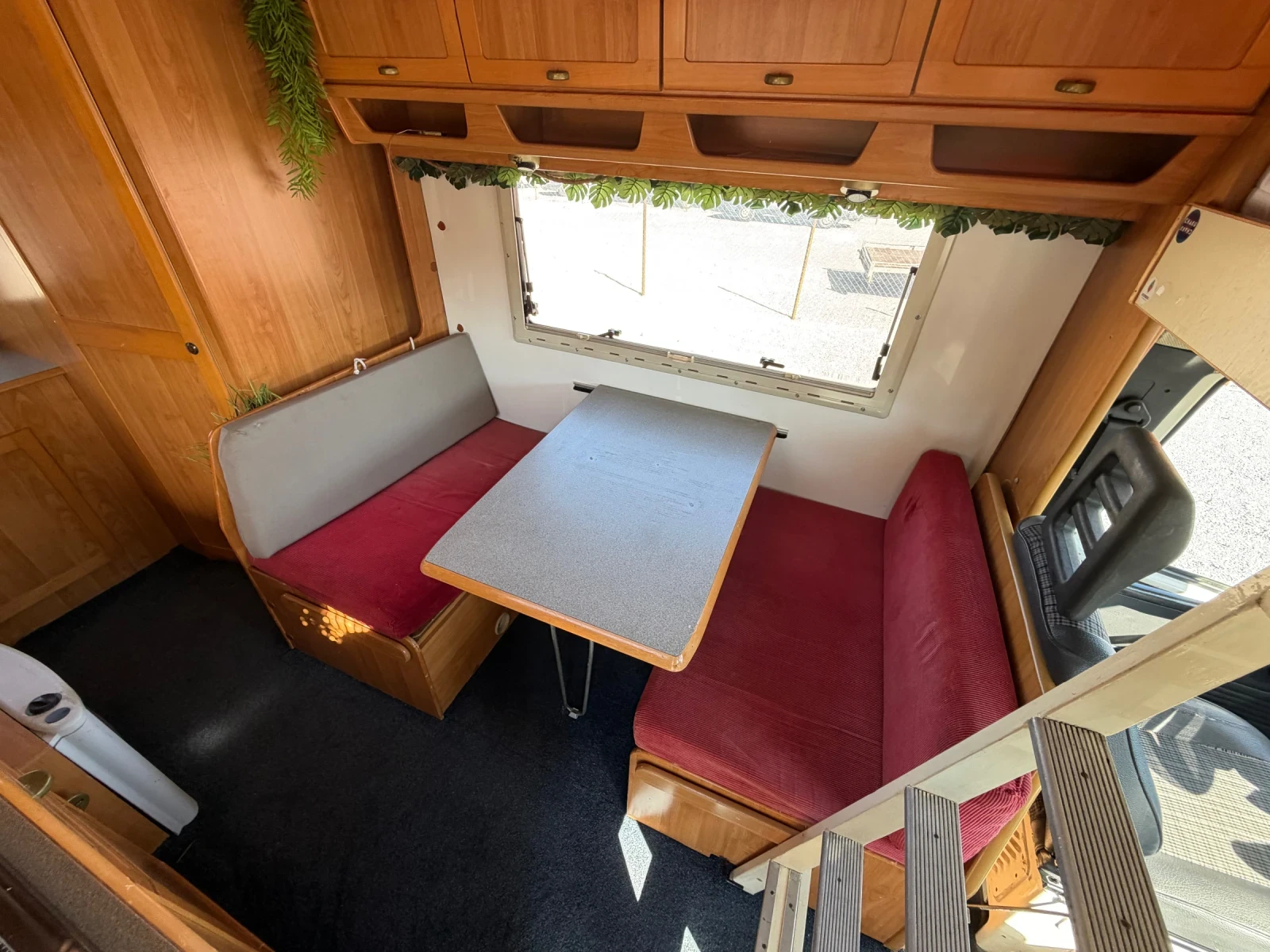 Кемпер HYMER / ERIBA, снимка 9 - Каравани и кемпери - 54428819