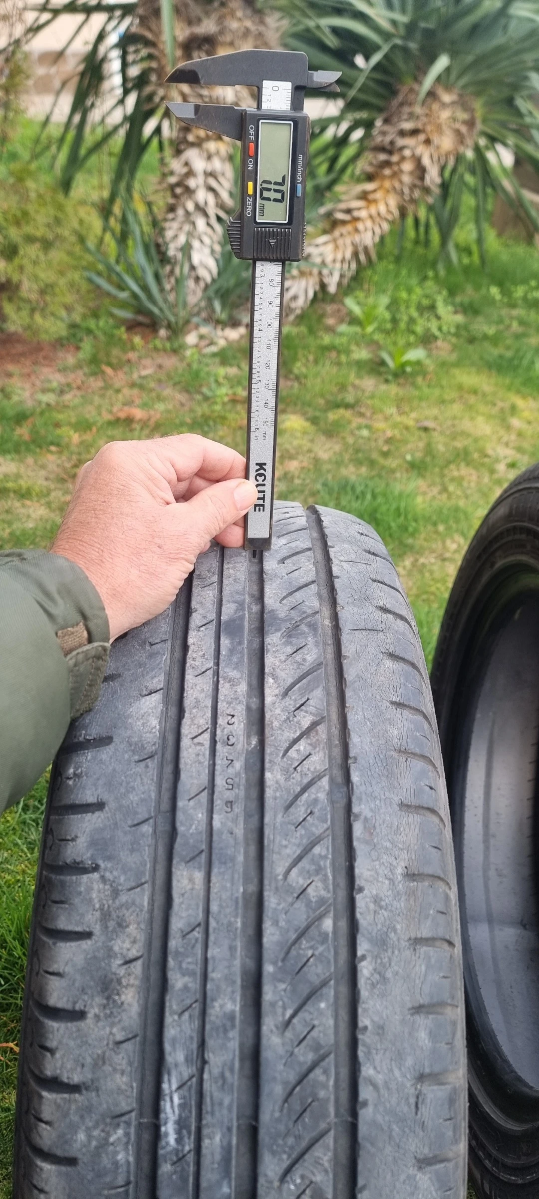 Гуми Летни 195/60R16, снимка 8 - Гуми и джанти - 53931154