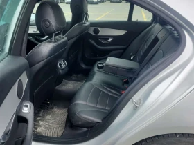Mercedes-Benz C 300 АМГ Пакет/CARFAX/Панорама/Подгрев/360 Кам/2 Ключа, снимка 10