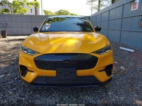 Ford Mustang Mach-E Gt, снимка 12