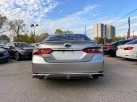 Toyota Camry Hybrid SE Auto, снимка 6