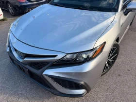 Toyota Camry Hybrid SE Auto, снимка 2