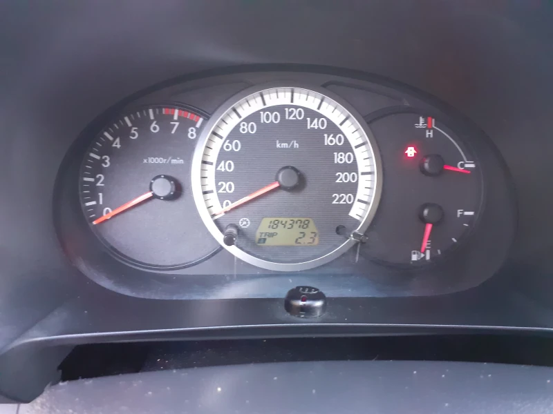 Mazda 5, снимка 15 - Автомобили и джипове - 47512527