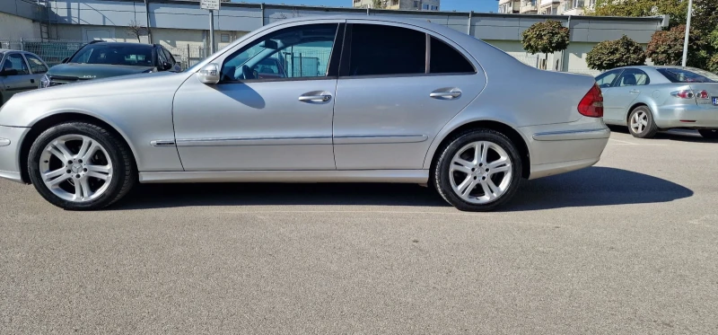 Mercedes-Benz E 270, снимка 4 - Автомобили и джипове - 47690407