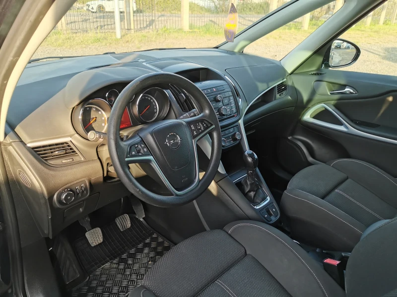 Opel Zafira Tourer, снимка 8 - Автомобили и джипове - 48345986