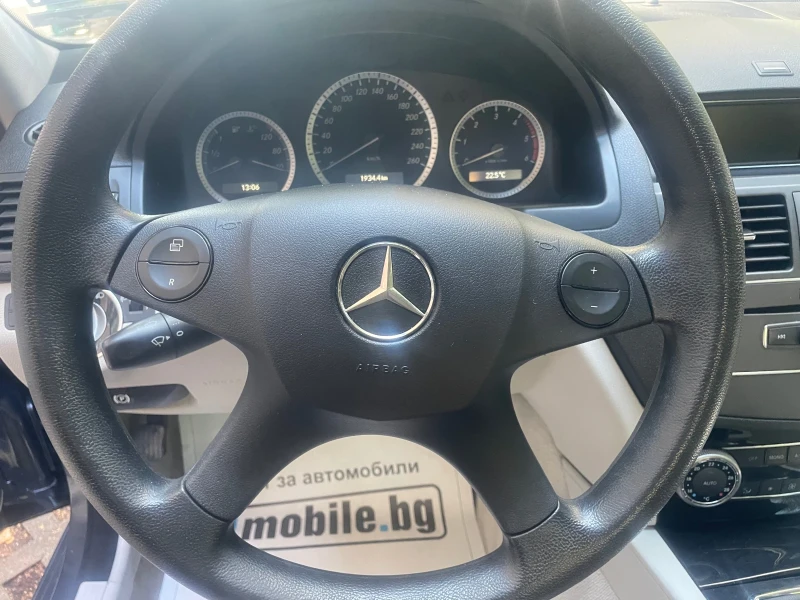 Mercedes-Benz C 220, снимка 7 - Автомобили и джипове - 52102700