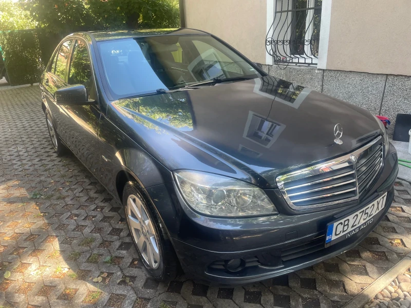 Mercedes-Benz C 220, снимка 2 - Автомобили и джипове - 52102700