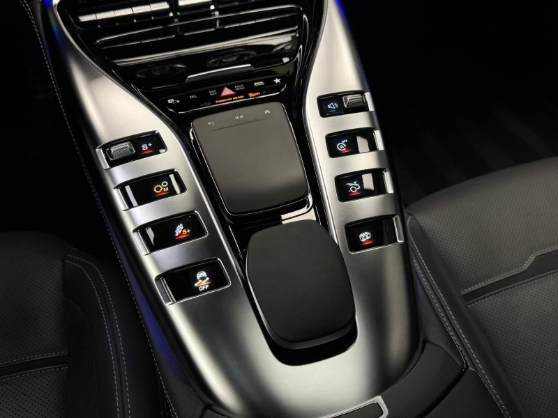 Mercedes-Benz AMG GT 63s 4Matic + Facelift Burmester Panorama, снимка 12 - Автомобили и джипове - 52099000