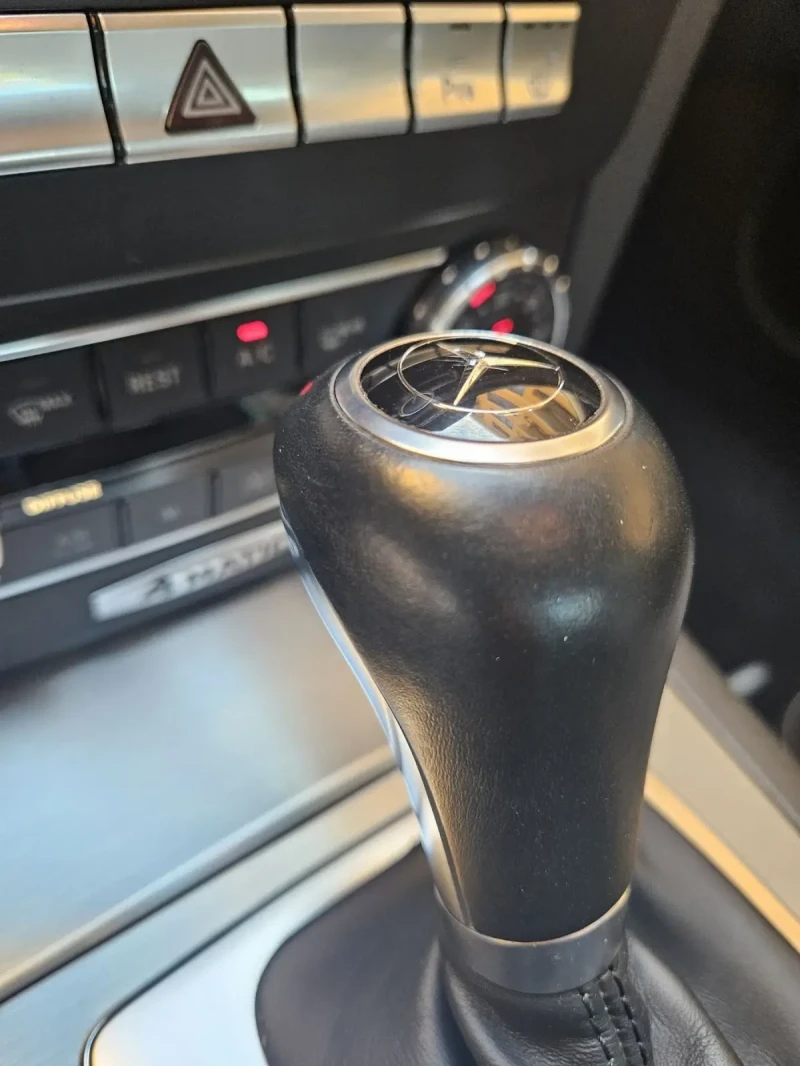 Mercedes-Benz C 300 4 MATIC, снимка 13 - Автомобили и джипове - 52460492