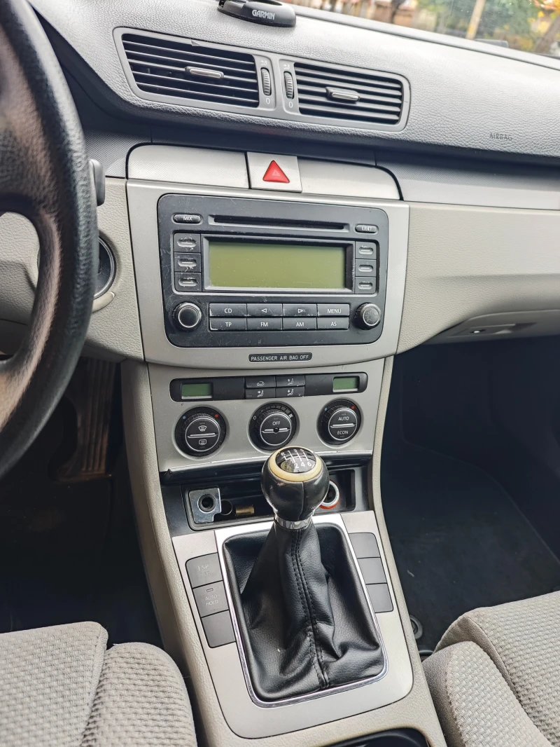 VW Passat 2.0TDI, снимка 7 - Автомобили и джипове - 52305681