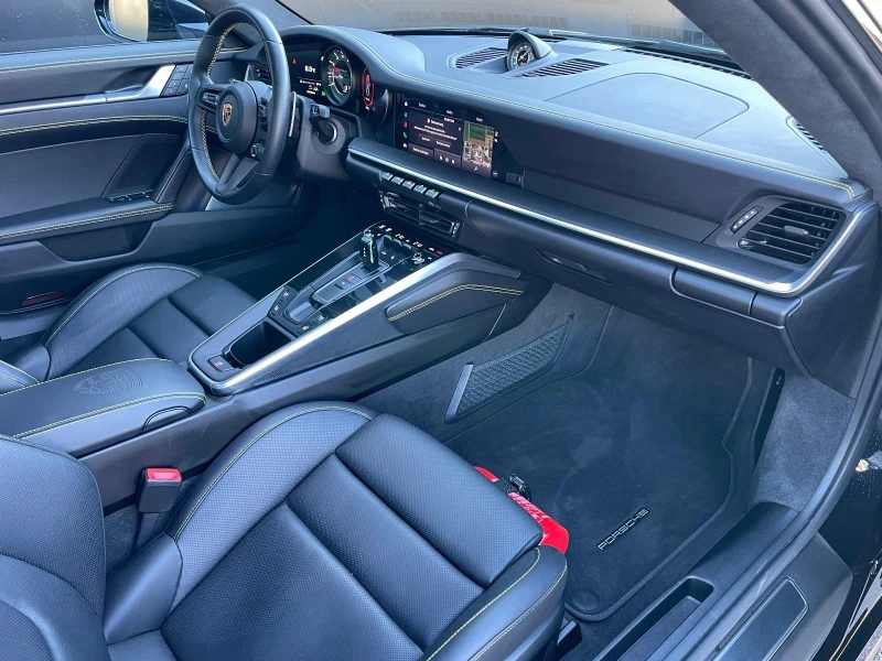 Porsche 911 992 TURBO S/AEROKIT/CERAMIC/CARBON/BURM/LIFT/, снимка 13 - Автомобили и джипове - 53235363