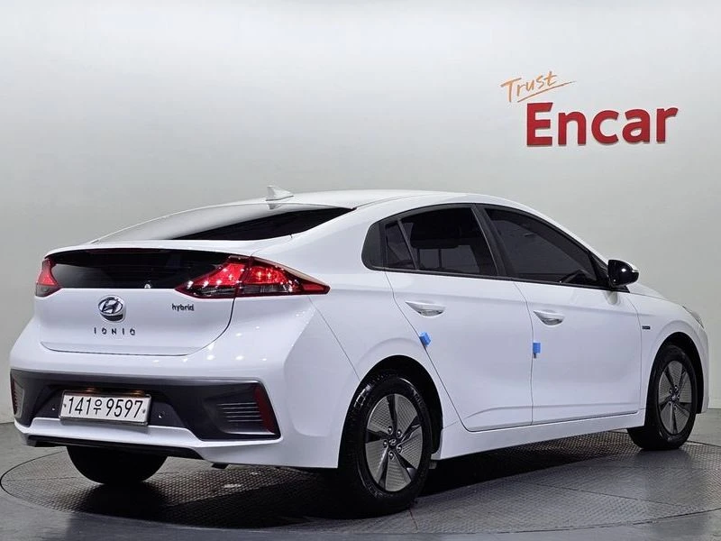 Hyundai Ioniq 1.6 HEV| 139к.с.| ВКЛ.ТЕХНОТЕСТ, снимка 2 - Автомобили и джипове - 55184822