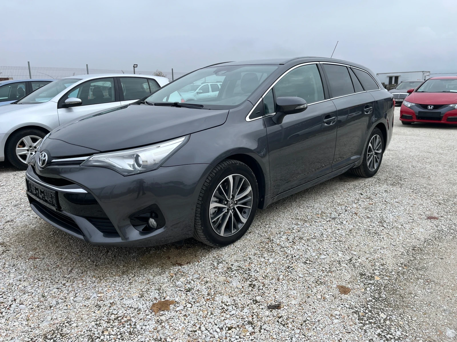 Toyota Avensis 2.0 D4D* FULL*  - изображение 3