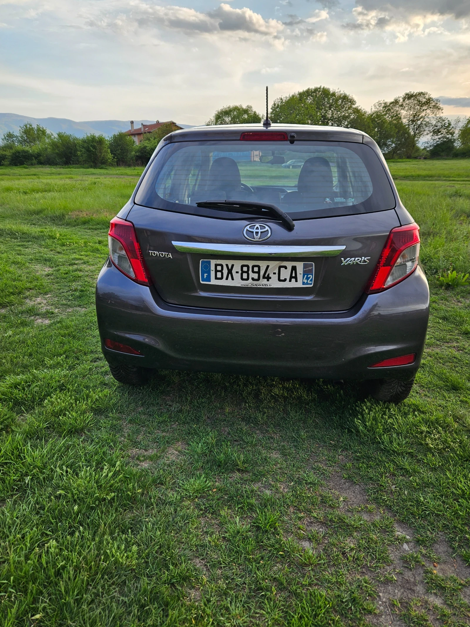Toyota Yaris 1.3 i AUTOMAT - изображение 5