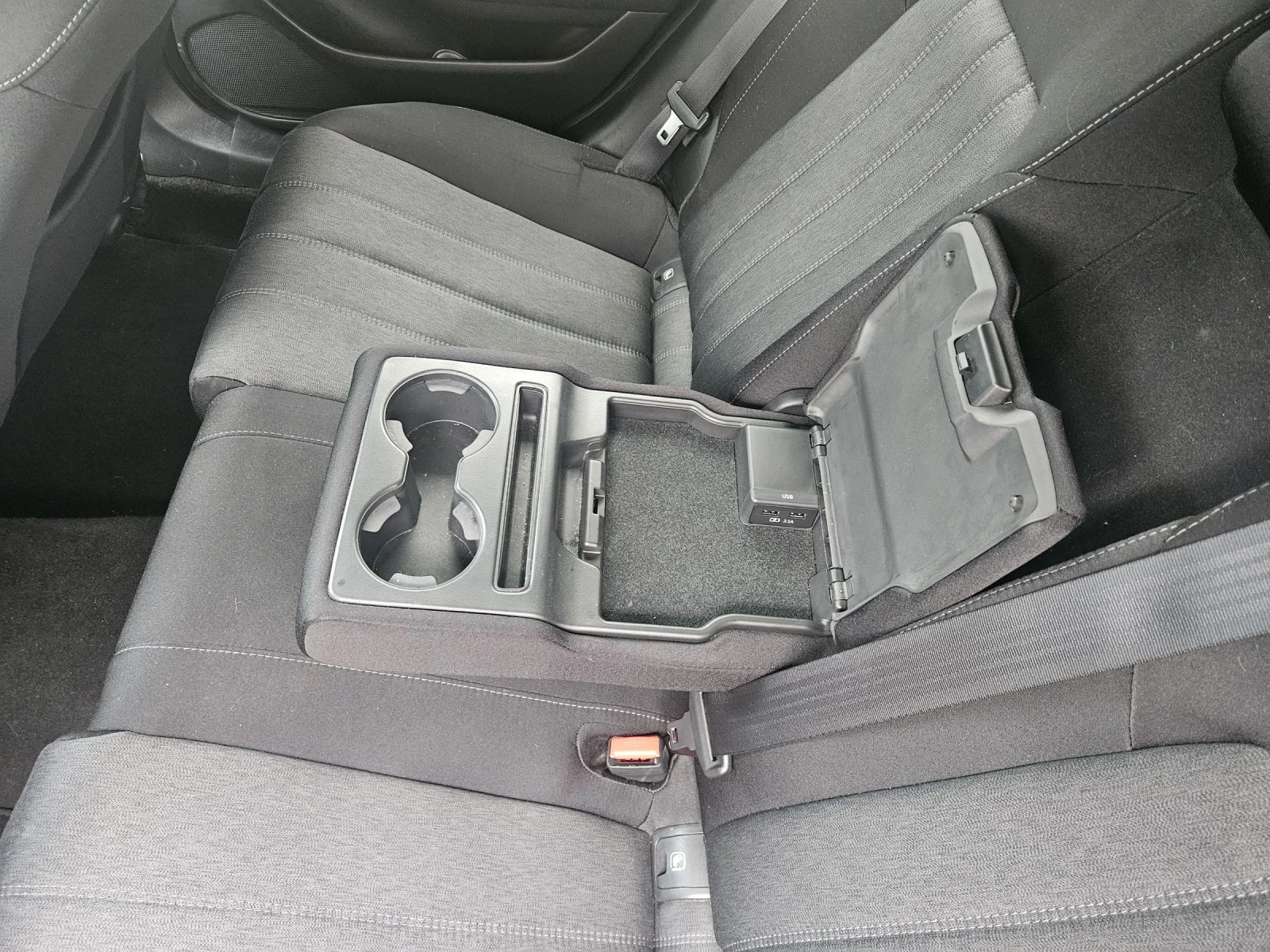 Mazda 6 2.0i 165к.с. AUTOMATIC FULL - изображение 9
