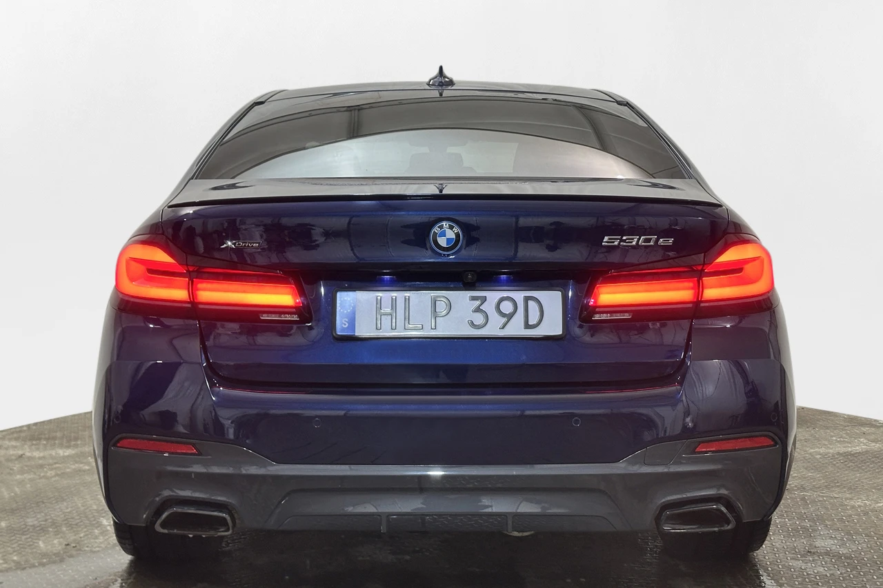 BMW 530E xDrive* M Sport* H&K* Cam* Navi - изображение 6