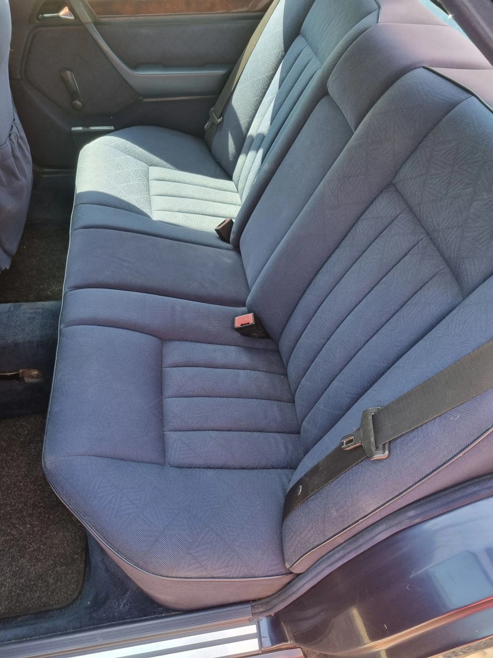 Mercedes-Benz E 250 E250 - изображение 6