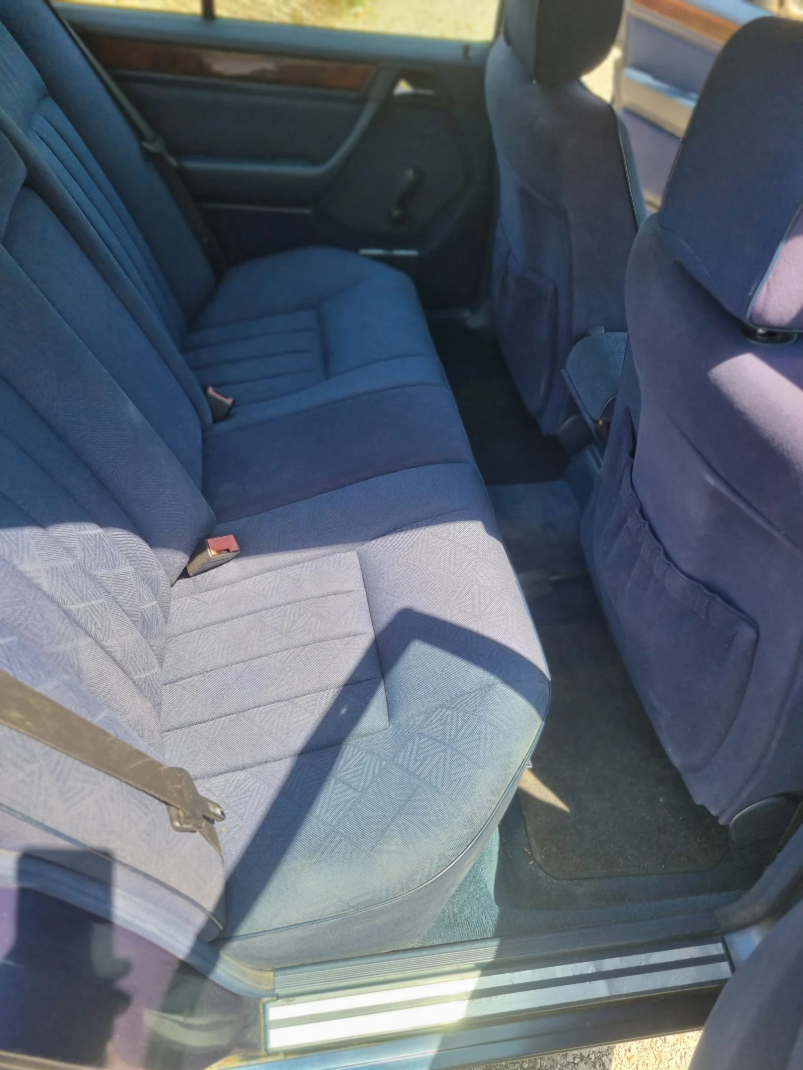 Mercedes-Benz E 250 E250 - изображение 9