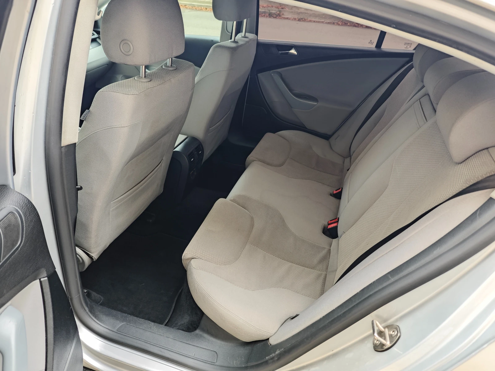 VW Passat 2.0TDI | Mobile.bg   10