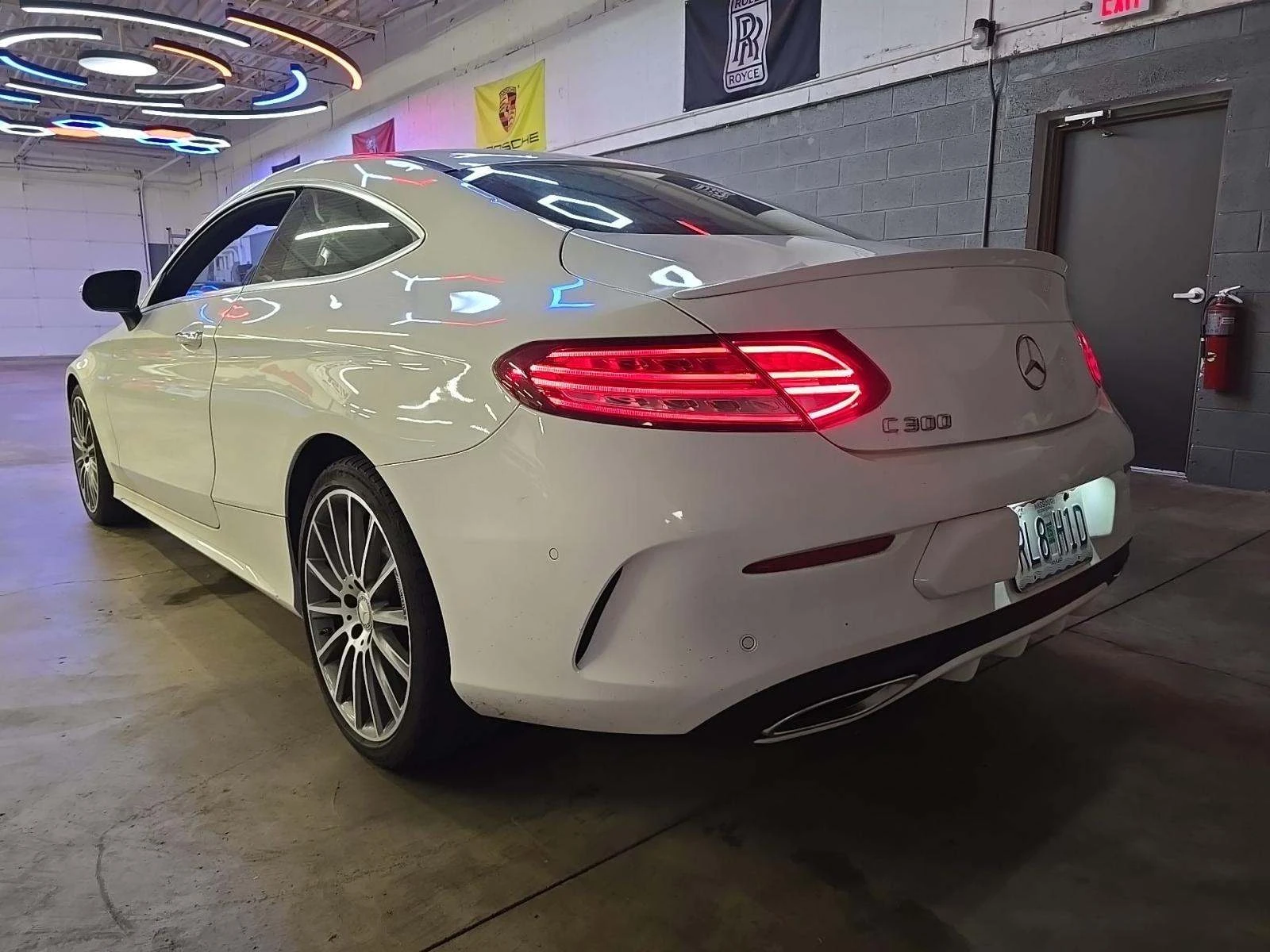 Mercedes-Benz C 300 КРАЙНА ЦЕНА - изображение 3