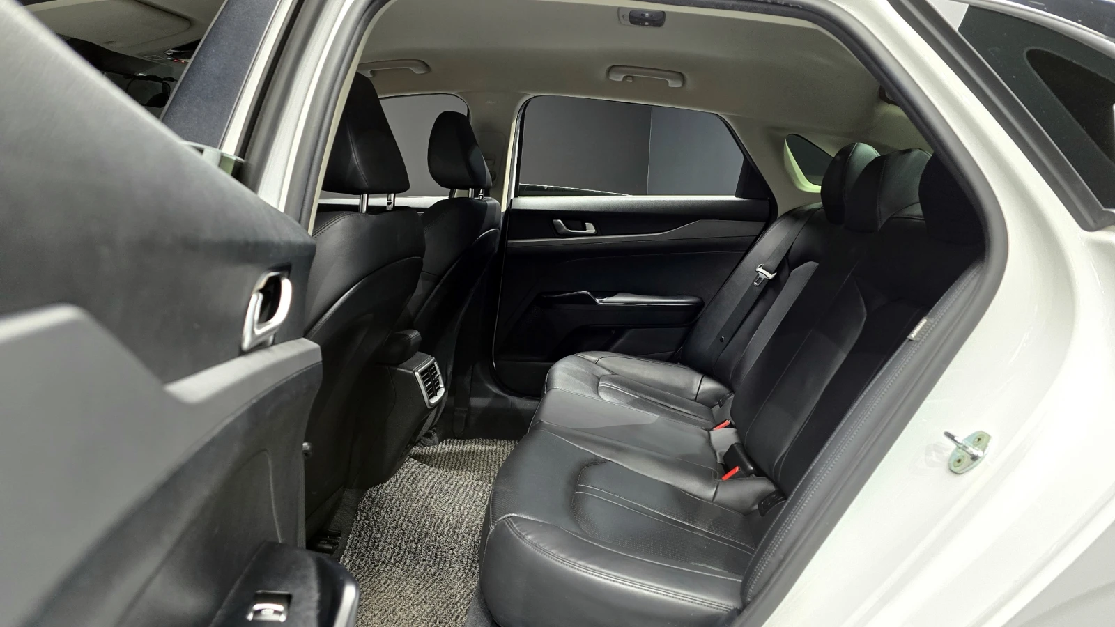 Kia K5 2.0LPI TRENDY autogeorge.com | Mobile.bg � ����������� 11