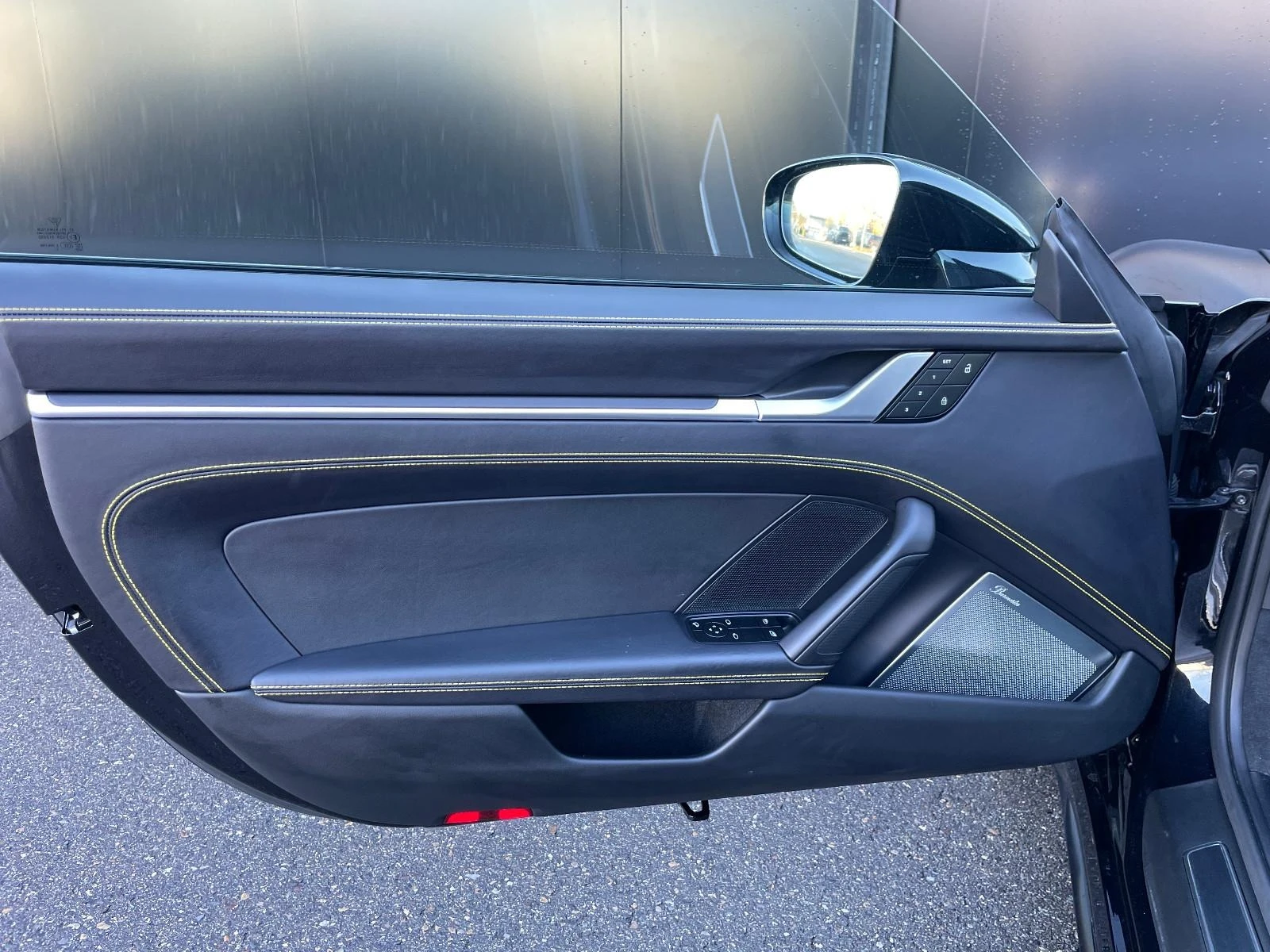 Porsche 911 992 TURBO S/AEROKIT/CERAMIC/CARBON/BURM/LIFT/ - изображение 8