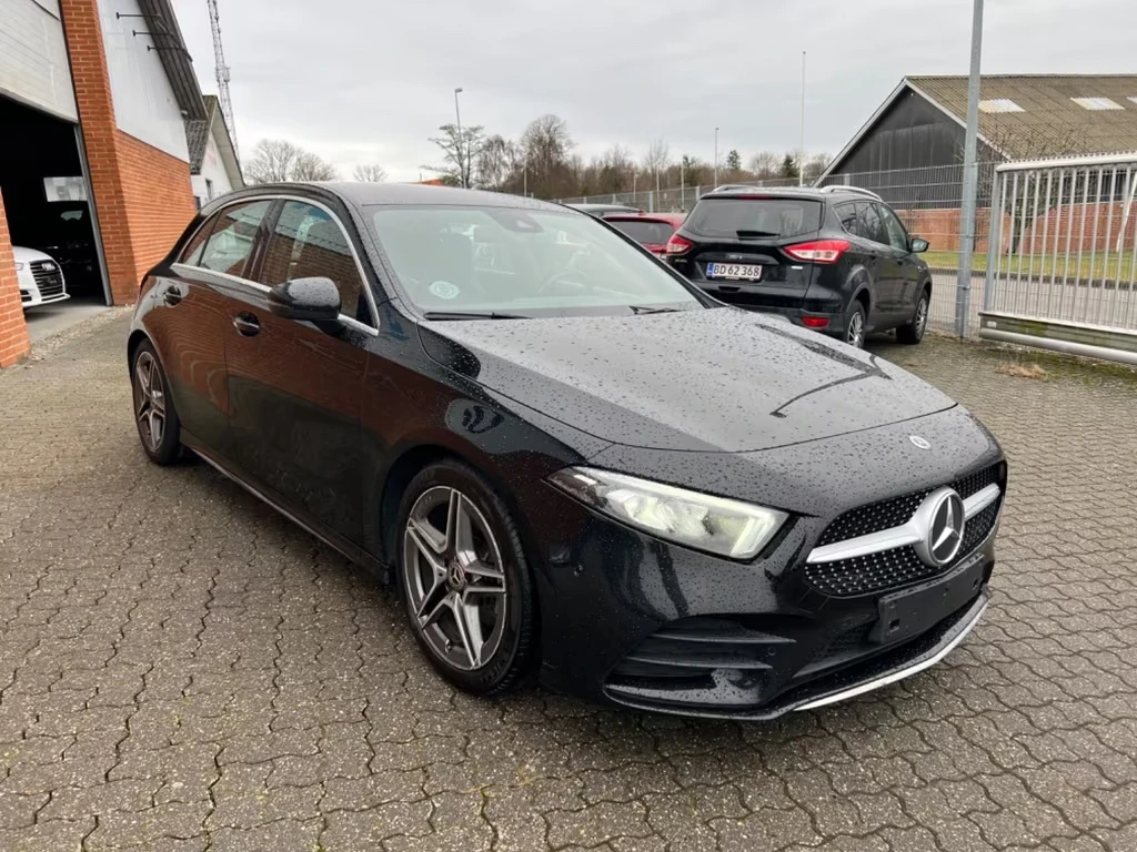 Mercedes-Benz A 200 2.0d 150ps AUT. AMG LINE FULL SERVICE DK, снимка 2 - Автомобили и джипове - 53826233