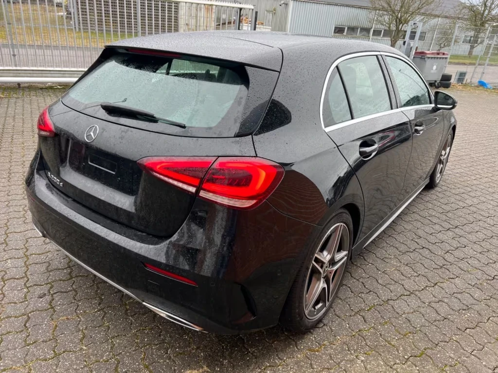 Mercedes-Benz A 200 2.0d 150ps AUT. AMG LINE FULL SERVICE DK, снимка 3 - Автомобили и джипове - 53826233