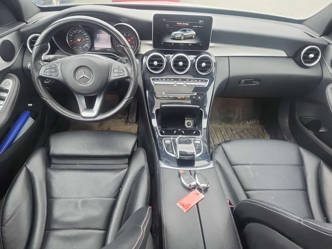 Mercedes-Benz C 300 АМГ Пакет/CARFAX/Панорама/Подгрев/360 Кам/2 Ключа, снимка 9 - Автомобили и джипове - 54231635