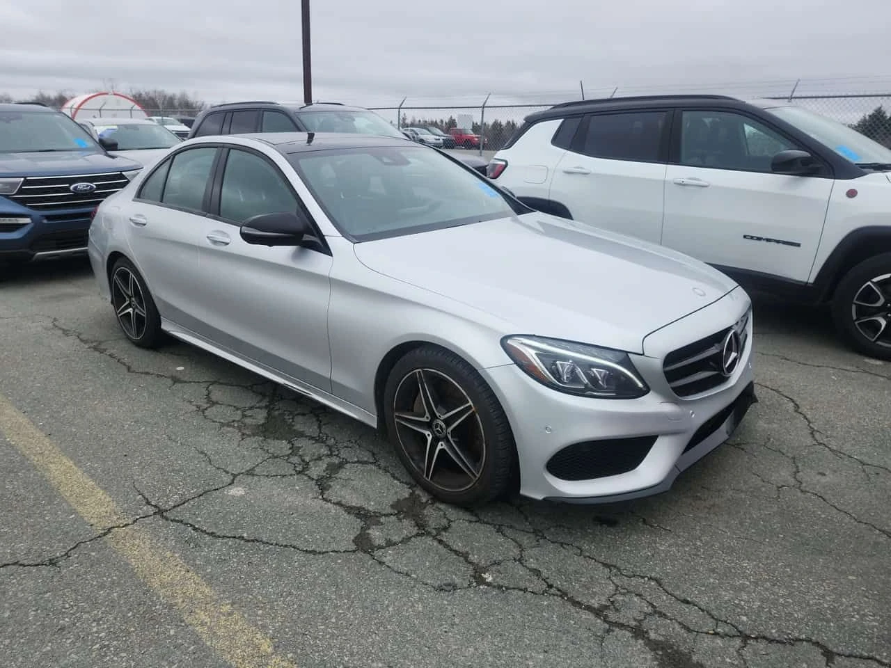 Mercedes-Benz C 300 АМГ Пакет/CARFAX/Панорама/Подгрев/360 Кам/2 Ключа, снимка 2 - Автомобили и джипове - 54231635