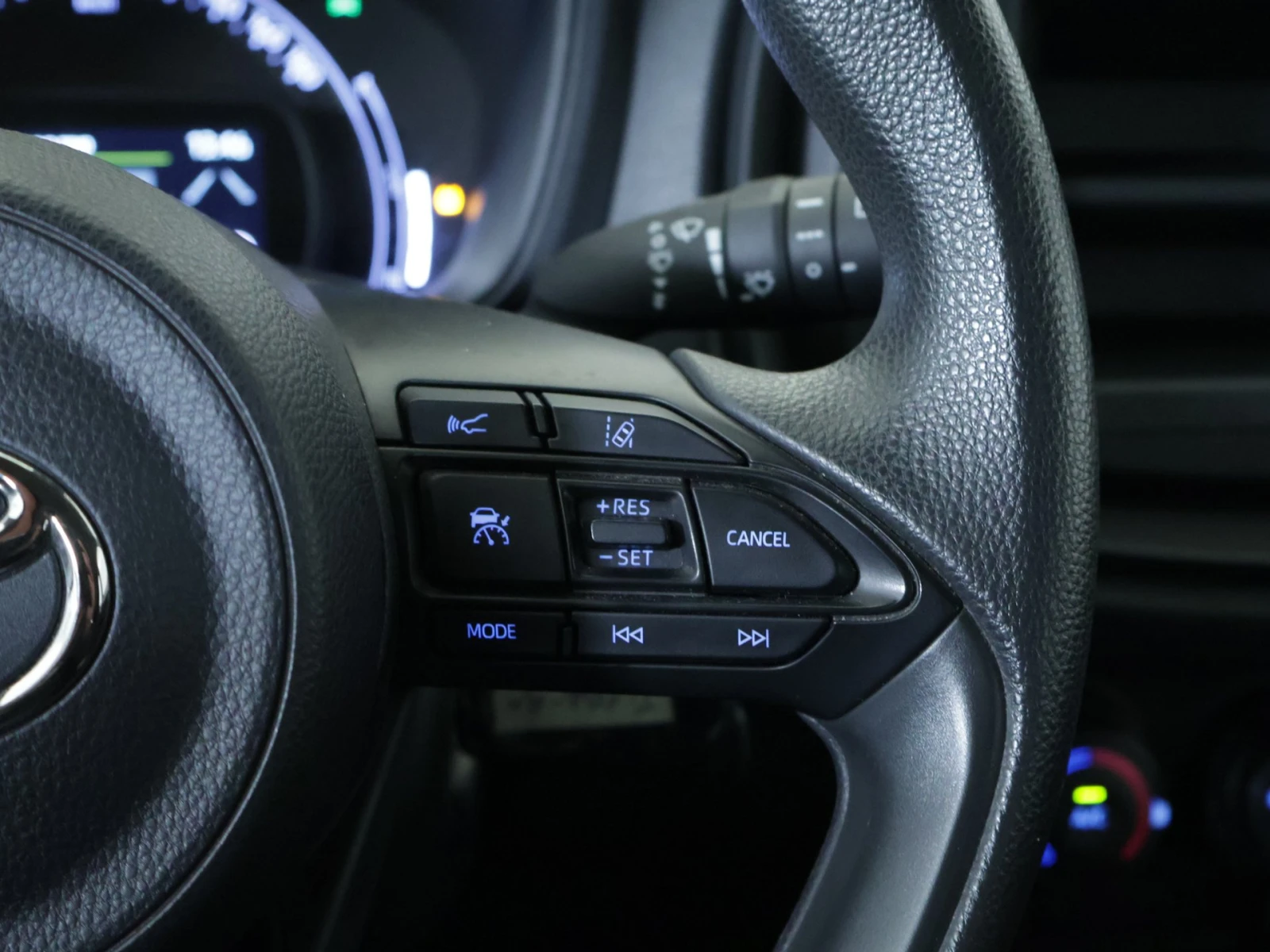 Toyota Aygo  1.0 VVT-i, снимка 14 - Автомобили и джипове - 54264182