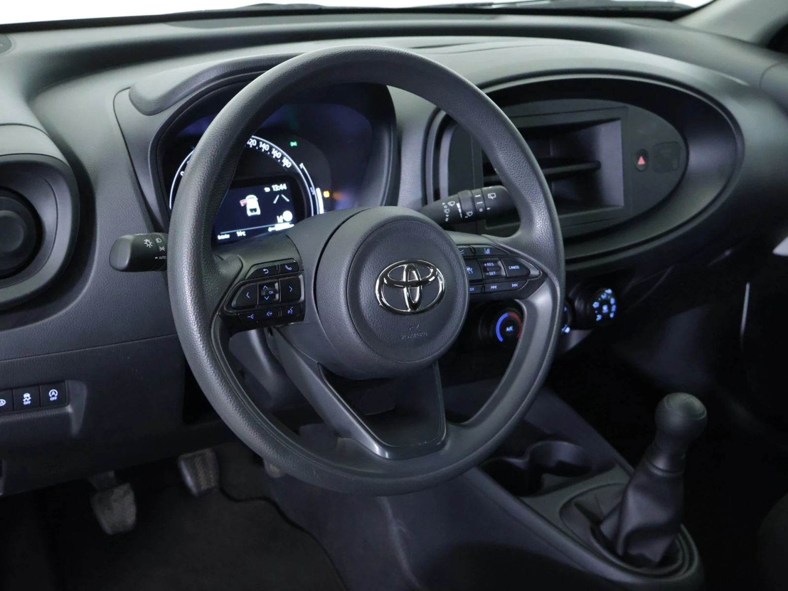 Toyota Aygo  1.0 VVT-i, снимка 11 - Автомобили и джипове - 54264182