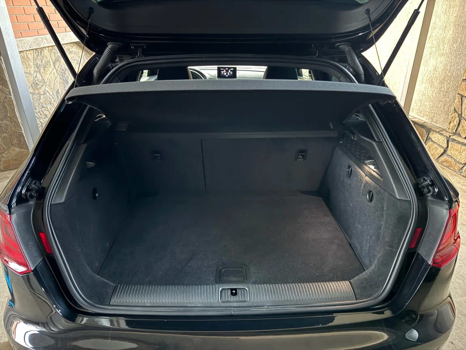 Audi A3 2.0 150кс., снимка 16 - Автомобили и джипове - 54348372