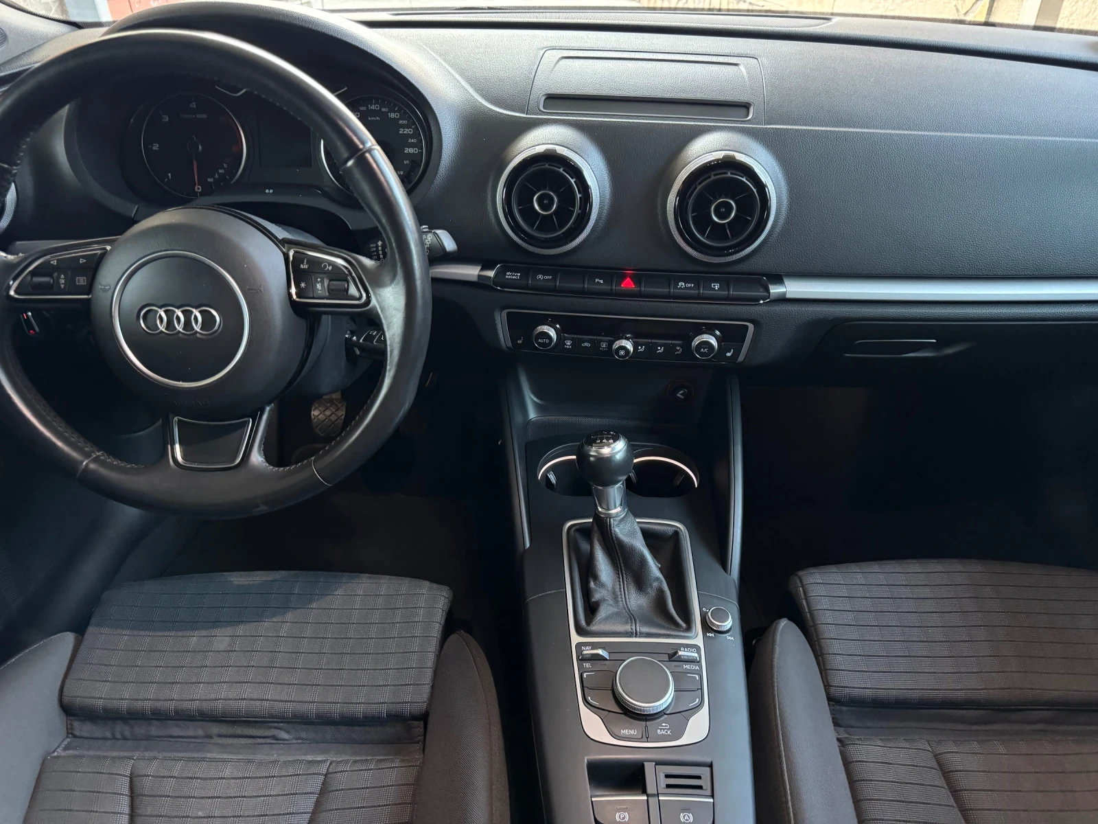Audi A3 2.0 150кс., снимка 14 - Автомобили и джипове - 54348372