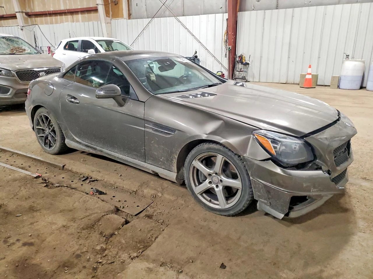 Mercedes-Benz SLK 1.8l 250, снимка 4 - Автомобили и джипове - 54881361