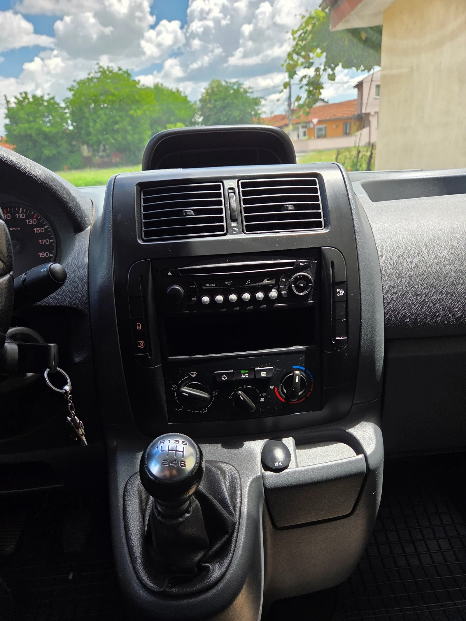 Peugeot Expert, снимка 10 - Автомобили и джипове - 55001840