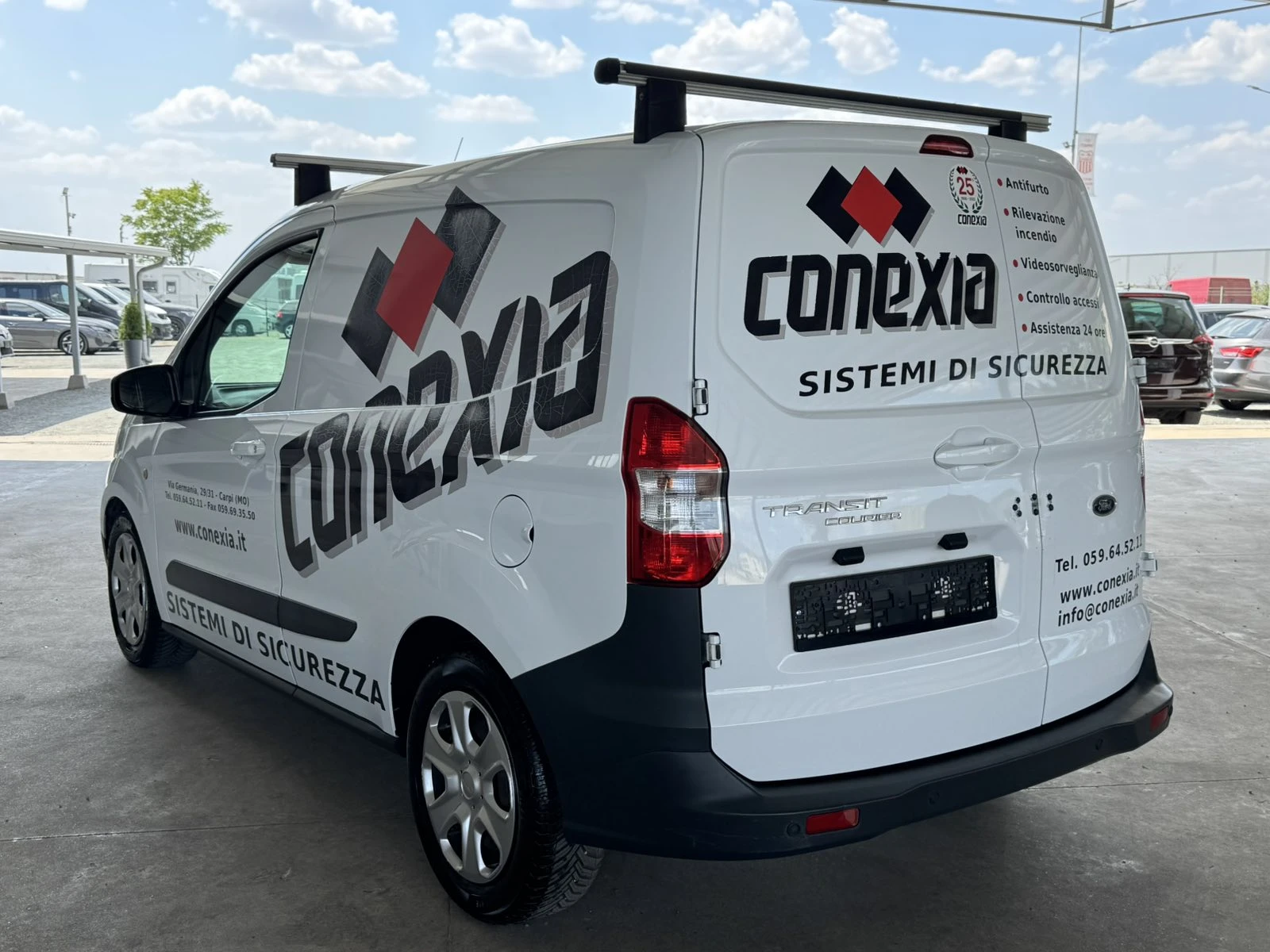 Ford Connect 1.5* 75ps* КЛИМАТИК* ПАРКТРОНИК* , снимка 3 - Автомобили и джипове - 55474462