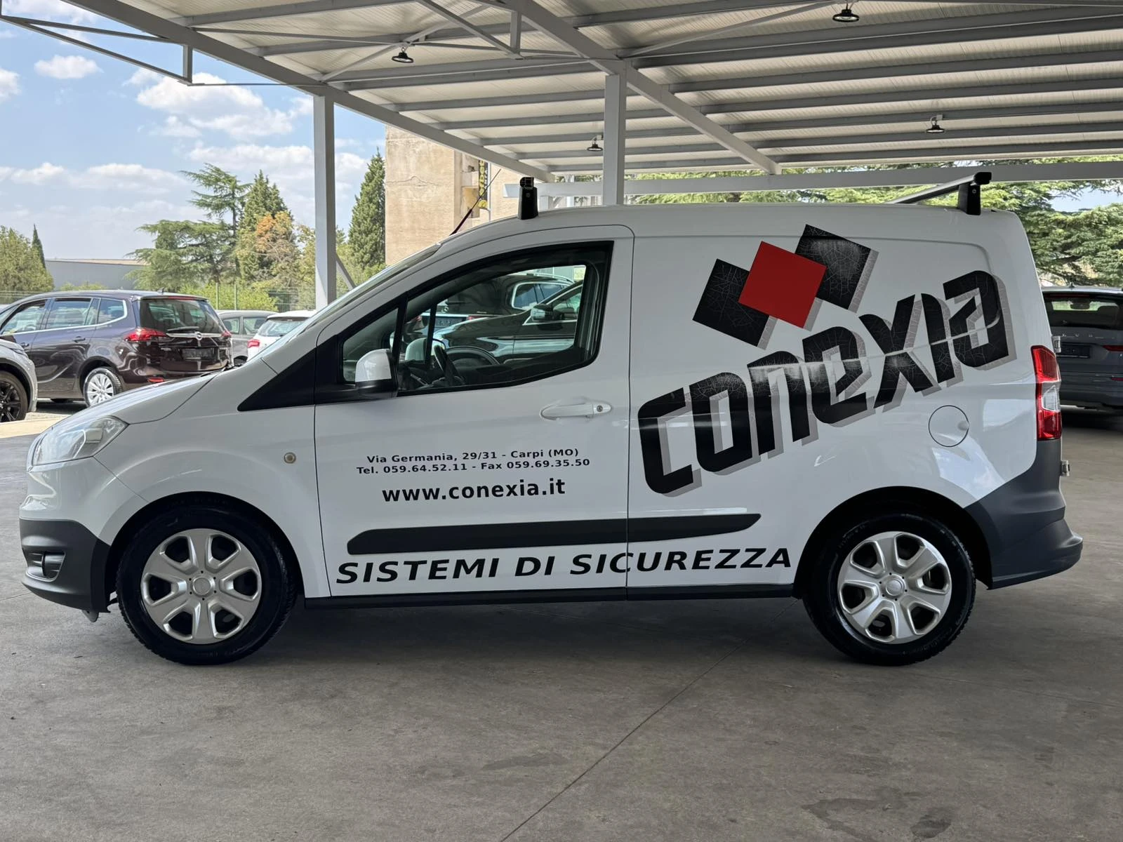 Ford Connect 1.5* 75ps* КЛИМАТИК* ПАРКТРОНИК* , снимка 2 - Автомобили и джипове - 55474462