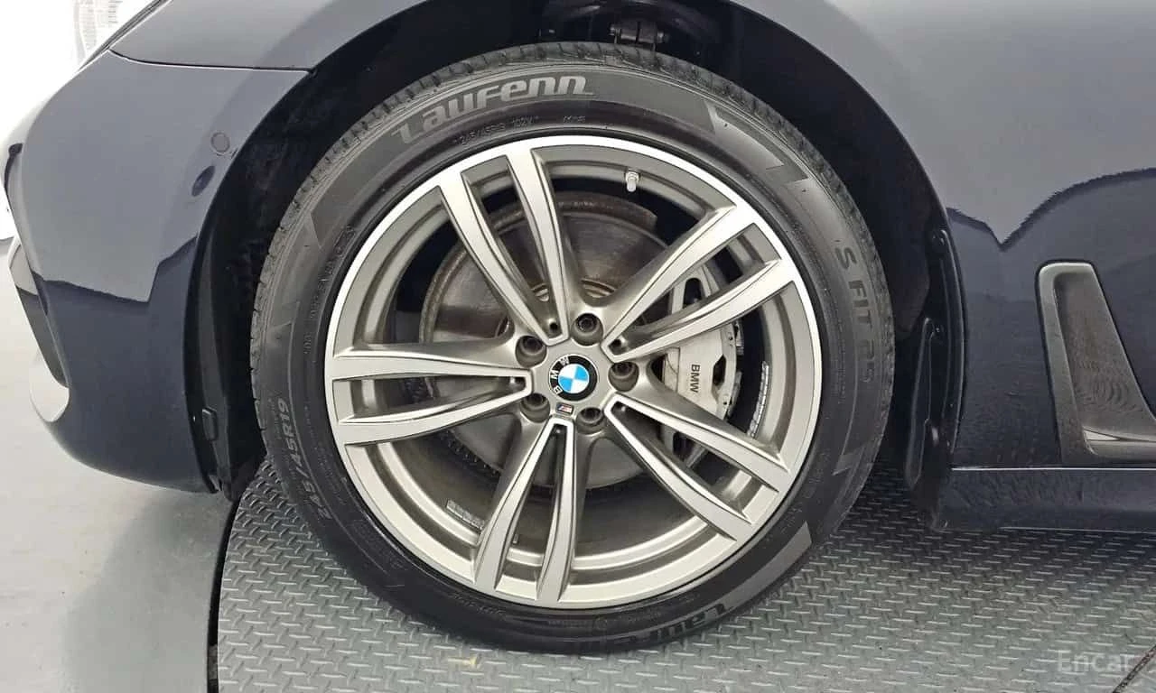 BMW 740 * 740d xDrive M Sport * CARFAX * ЦЕНА ДО БГ, снимка 16 - Автомобили и джипове - 55511049